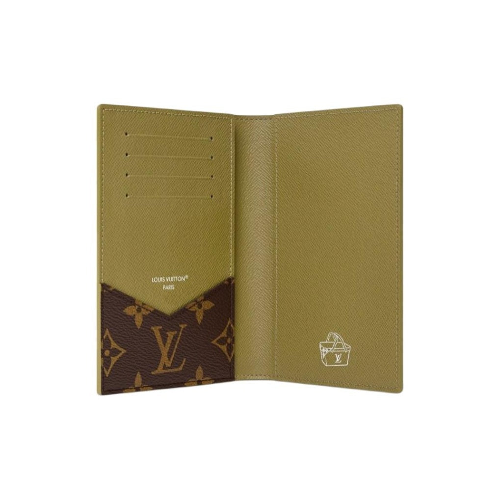 LOUIS VUITTON Men's Green Mountain Illustration Coated Canvas Passport Holder M3A084